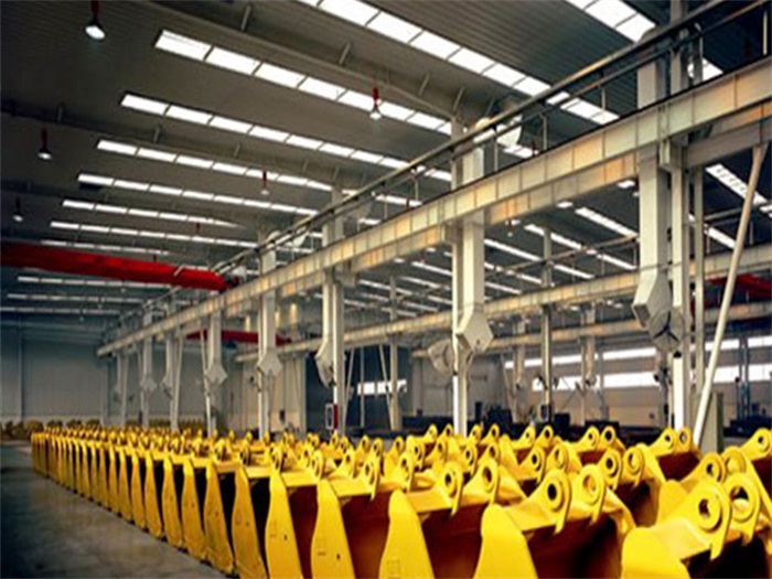 金坛徐工集团挖掘机装配车间